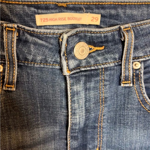 Levi’s 725 High Rise Bootcut Jeans Medium Wash Classic Denim Size 29 - Picture 6 of 10